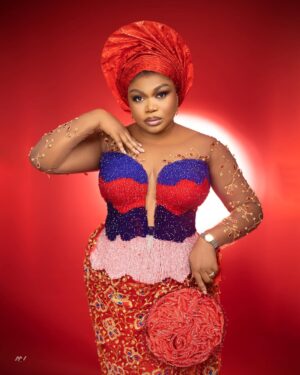 Ruth Kadiri Instagram - What’s my character full name in my last movie upload????
#ruthkadiri247totheworld 
Best community members…
PRESIDENT ANAMBRA WIVES ASSOCIATION 
Happy Valentine’s Day!❤️

Outfit @oga_okoro 
Styling @doziejacobs 
Makeup @glam_by_moh 
Hairstyling @ids_touch 
Gele @kezartistry_2
Handfan @glambeadsbyseline 
Photography @mavstudios_
Reels @reelsbygeorge_