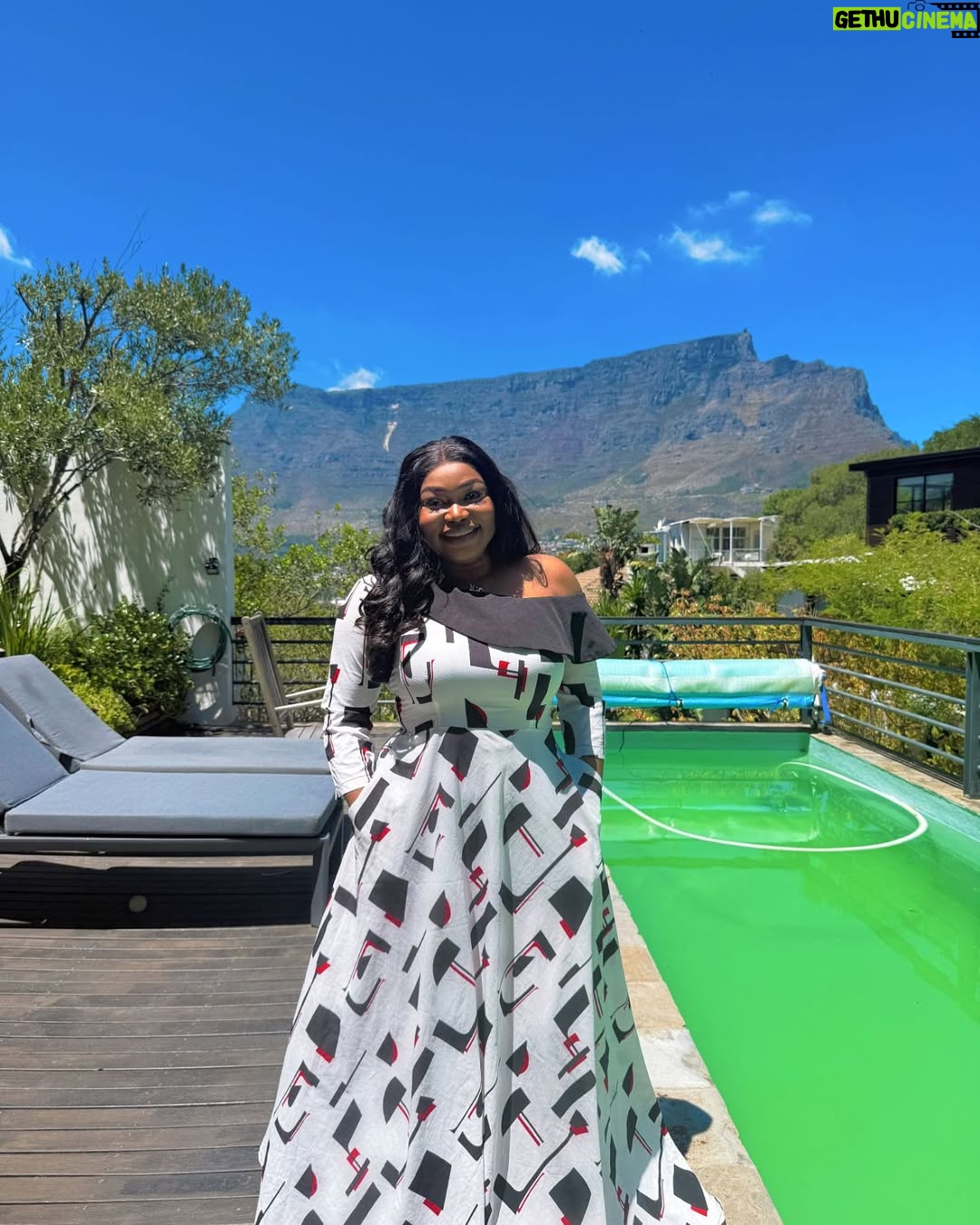 Ruth Kadiri - 76K Likes - May the grace for continuity, steadfastness, telling beautiful stories and above all… peace of mind. Continue to rest amongst us all. AMEN. 🙏
#itonlygetsbetter ❤️