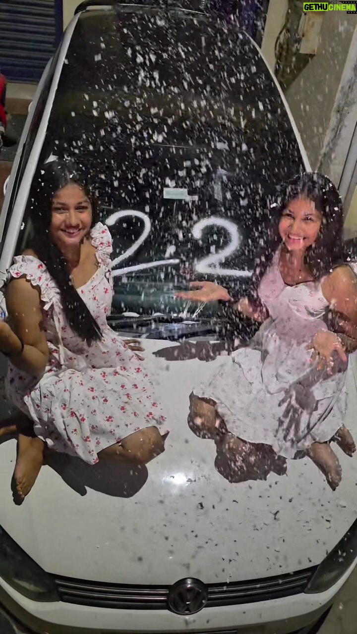 Sachana Namidass - 35.8K Likes - Yeah we turned 22 so gracefully🧚🏻‍♀️🥹💕👯‍♀️

@sachanaofficial 🧚🏻‍♀️

v/c : @_dt_monisha_