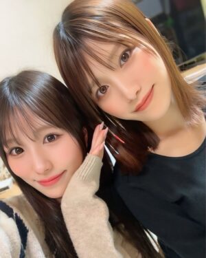 Sae Kanzaki Instagram - 子どもの頃は
ママを独り占めできなくなって
いじめてばっかだったけど。。笑
(たまに100倍返しされたり)
今はきょうだいって良いな〜って感じる👩🏻‍❤️‍👩🏻💛

みんなのきょうだいエピも聞きたいな〜🌼💕

@sa_golf_