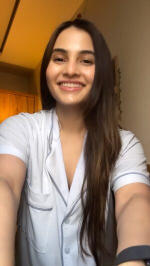 Sai Ramya Pasupuleti Instagram - All it took was a treat and some scratches for Russ to do this video w me 🥲
#reelsindia #trending