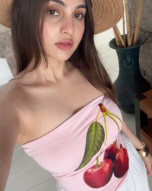 Sai Ramya Pasupuleti Instagram - 🍒🌸