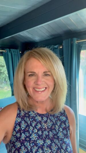 Sally Lindsay Instagram - A very special message from the creator and co-writer of The Madame Blanc Mysteries @sallylindsay73 ❤️

#TheMadameBlancMysteries #MadameBlanc #TMBM