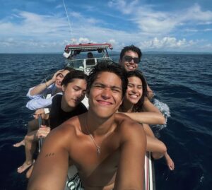 Sam Cruz Instagram - happiest here 🌞🪸🌊

@mithiresortandspa