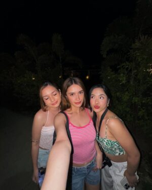 Sam Cruz Instagram - ˖°𓇼🫧⋆🥥