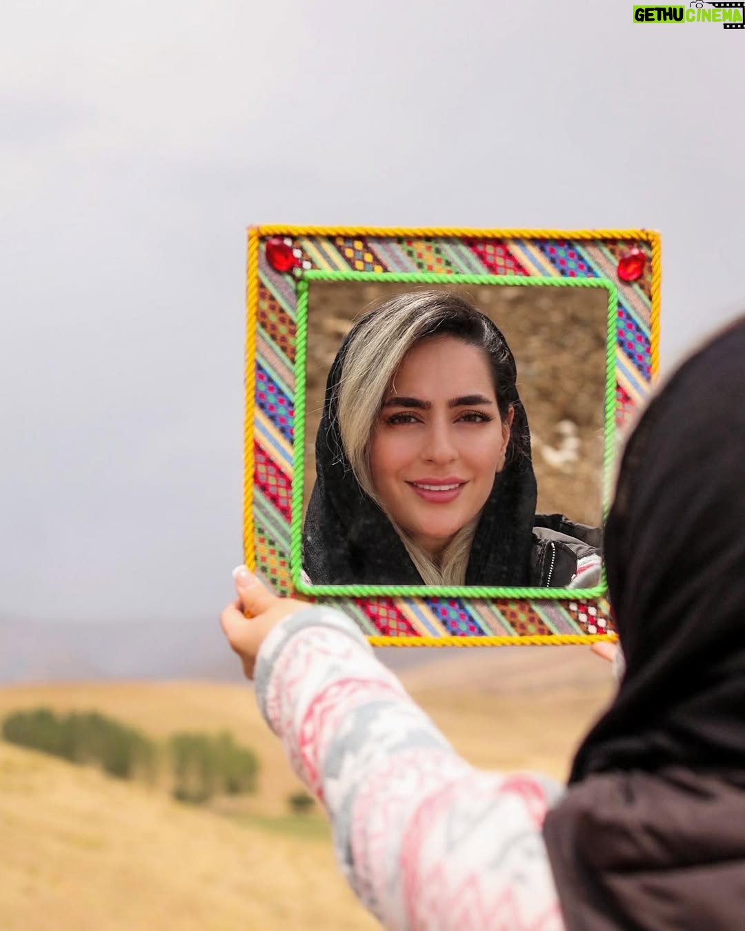 Samaneh Pakdel - 91K Likes - .
در آینه لبخند بزن...
این همان جایی است که باید باشی...!
هیچکس تو نخواهد شد...
#سمانه_پاکدل#آسمان#دشت#لبخند#عكس#آينه#طبيعت#
#sky#samanehpakdel#nature #miror#iranianactress #artist#photo#photography #plain#smile
