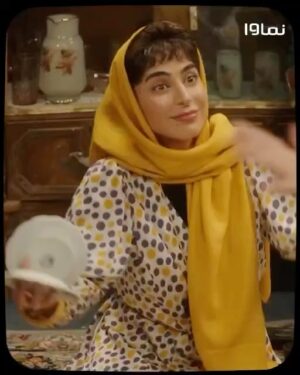 Samaneh Pakdel Instagram - کسی سمت من نیاد!!!
یا 
شمارمو بدم…؟!

سمانه پاکدل در کمدی «اکازیون» 

پخش اختصاصی از نماوا 

اول فروردین ۱۴۰۳
ساعت ۸ شب

کارگردان: سید مسعود اطیابی
نویسنده: حمزه صالحی 
تهیه‌کننده: حسین میرطاووسی

@namava_ir