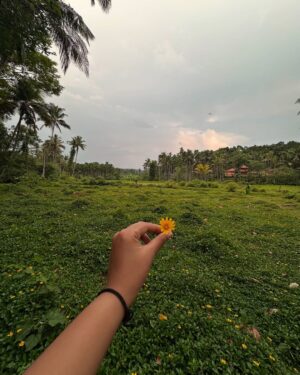 Samata Amin Instagram - April 📷🧿✨

#samataamin