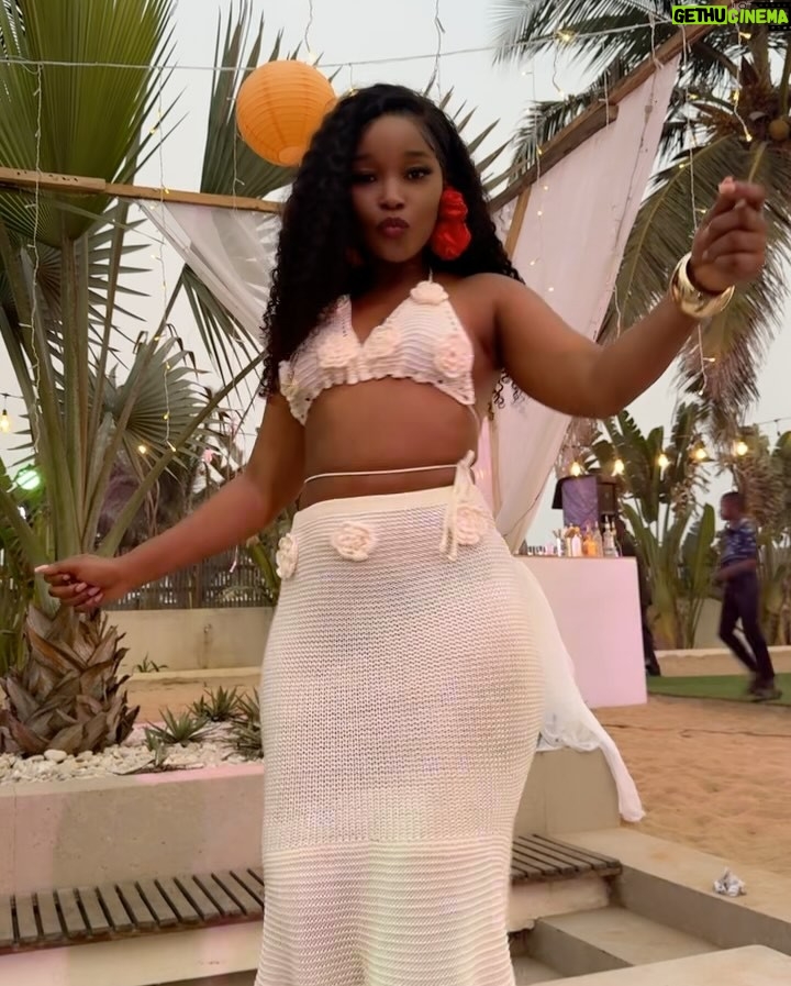 Sandra Okunzuwa - 48.9K Likes - Hello, February! ✨
January was filled with good energy, and I’m so grateful for it. Now, February my birth month I know you’ll be even more special and graceful! I step into you with faith, love, and gratitude.
Happy new month, my loves! Let’s make it beautiful! ❤️✨
#ChildOfGrace