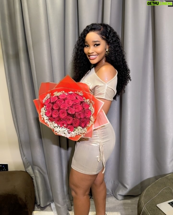 Sandra Okunzuwa - 48.9K Likes - Hello, February! ✨
January was filled with good energy, and I’m so grateful for it. Now, February my birth month I know you’ll be even more special and graceful! I step into you with faith, love, and gratitude.
Happy new month, my loves! Let’s make it beautiful! ❤️✨
#ChildOfGrace