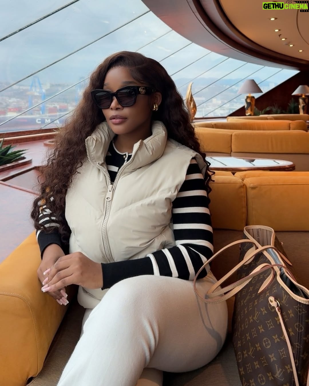 Sandra Okunzuwa - 22.8K Likes - Living and loving a little bit more 😉
