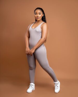 Sandra Okunzuwa Instagram - 2025 is looking so good already, and I’m claiming all the beauty and blessings ahead!

This weekend, let’s vibe together with my movies:

RISKING IT ALL – streaming now on Sandra Okunzuwa TV.
RUTHLESS – catch it on Circuits.tv.
FAMILY GBESE – proudly No. 1 on Prime Video!

Relax, unwind, and enjoy your weekend!