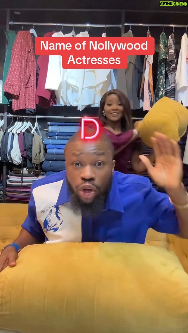 Sandra Okunzuwa - 31.9K Likes - Everybody is now an actress 😂🤣🤣😂🤣
Mention the name of a Nollywood actress that starts is “D” before you watch. No cheating o 🤩
Our new movie Better Fit is now showing on Love Story Media. Follow link in bio to watch 🤗
#BetterFitMovie #Nollywood #Fungames #Games #Lol #Justforlaughs #TheNzes #Viralvideos #MaziNze