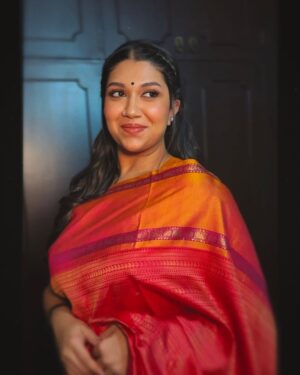 Sanvi Sudeep Instagram - My Ammama always wanted to see me in a sari, and today I’m honoured to have worn hers ♥️♥️
.
.
Makeup : @makeup_dishabuxani 
Hair : @hairartistry_by_lavibuxani