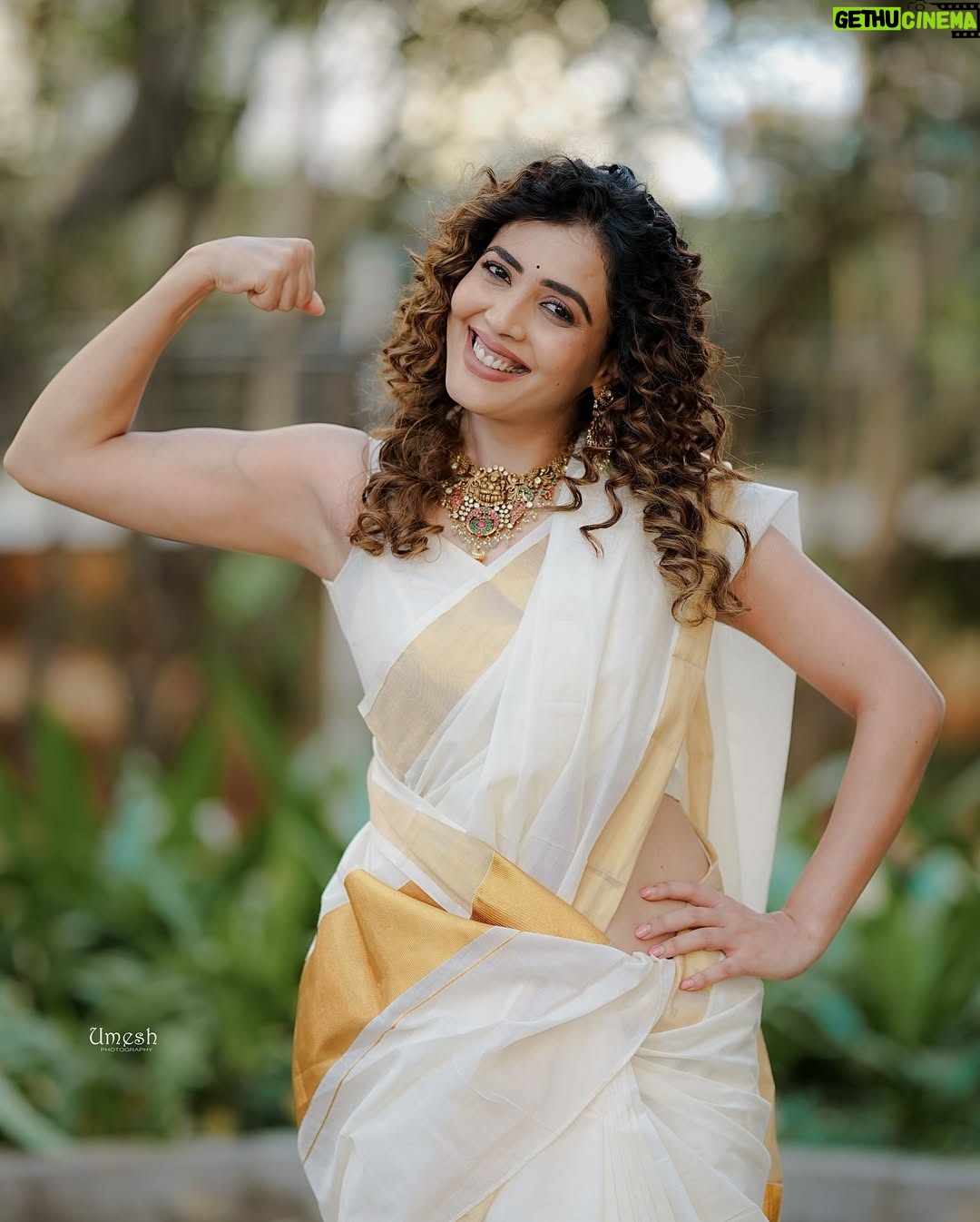 Sara Annaiah - 11.4K Likes - Feeling all the feels 🤍☺️
@umesh__photography___
@makeover_by_ranju_gowda
@panchamigowda_artistry568
@shrisilverbay
@viha.alankar
