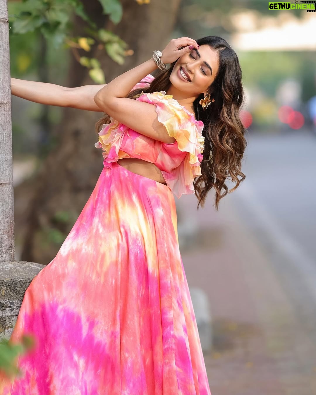 Sara Annaiah - 5.8K Likes - 🌸🌸
@kushisampathkumar_couture
@makeupbyanushkaasingh
@venu_portraits
@anithebutterfingers