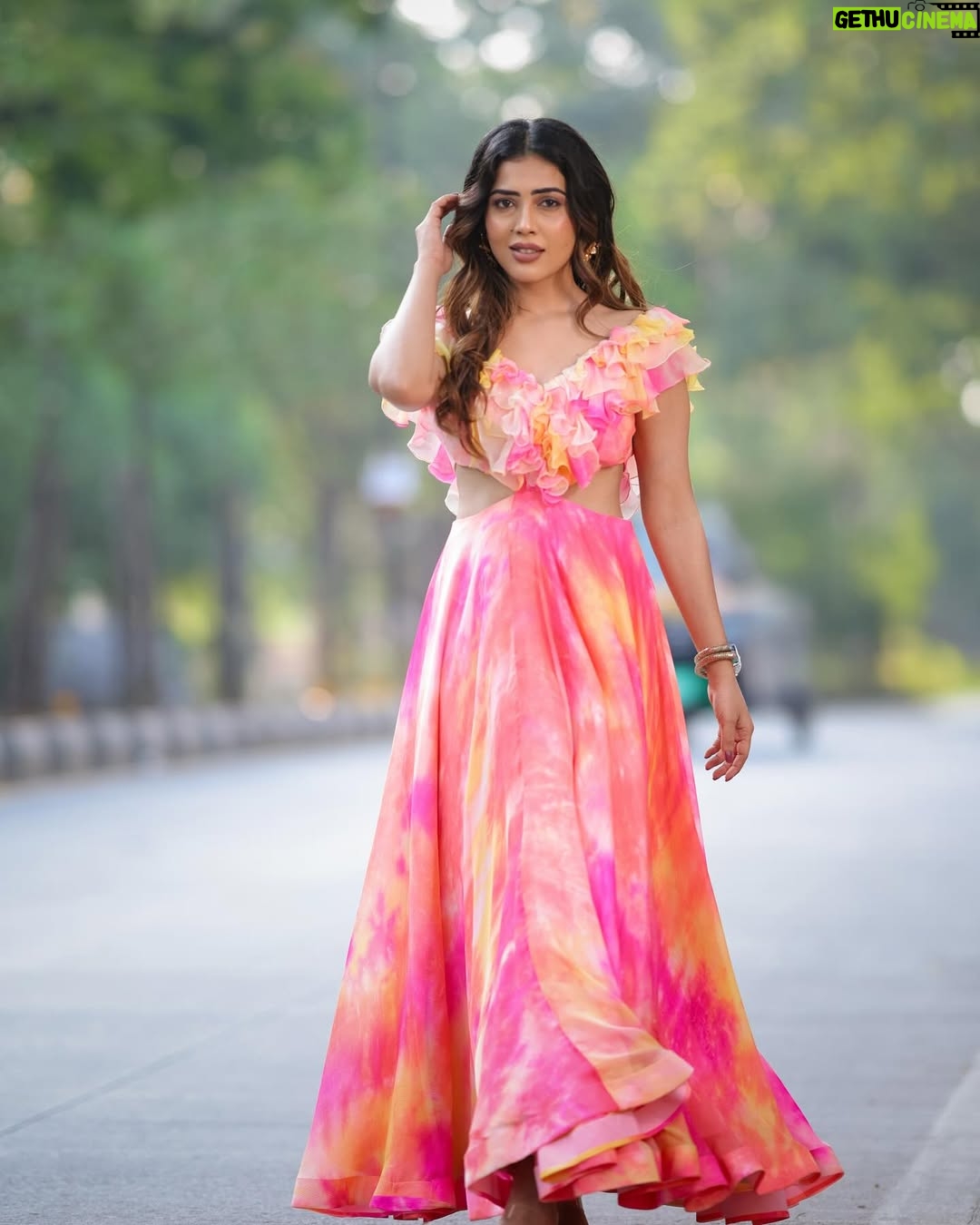 Sara Annaiah - 5.8K Likes - 🌸🌸
@kushisampathkumar_couture
@makeupbyanushkaasingh
@venu_portraits
@anithebutterfingers