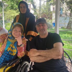 Sara Khoeniha Instagram - در کنار عزیزانِ “باغ فرشته “ و حمید خان فرخ نژاد عزیز 

0302495661003
شماره حساب 
6362-1470-1002-0566
شماره کارت
بنیاد همیاران خیر جمعی ایرانیان
منتظر یاری و حضور سبز شما هستن♥️🙏🏻🌱