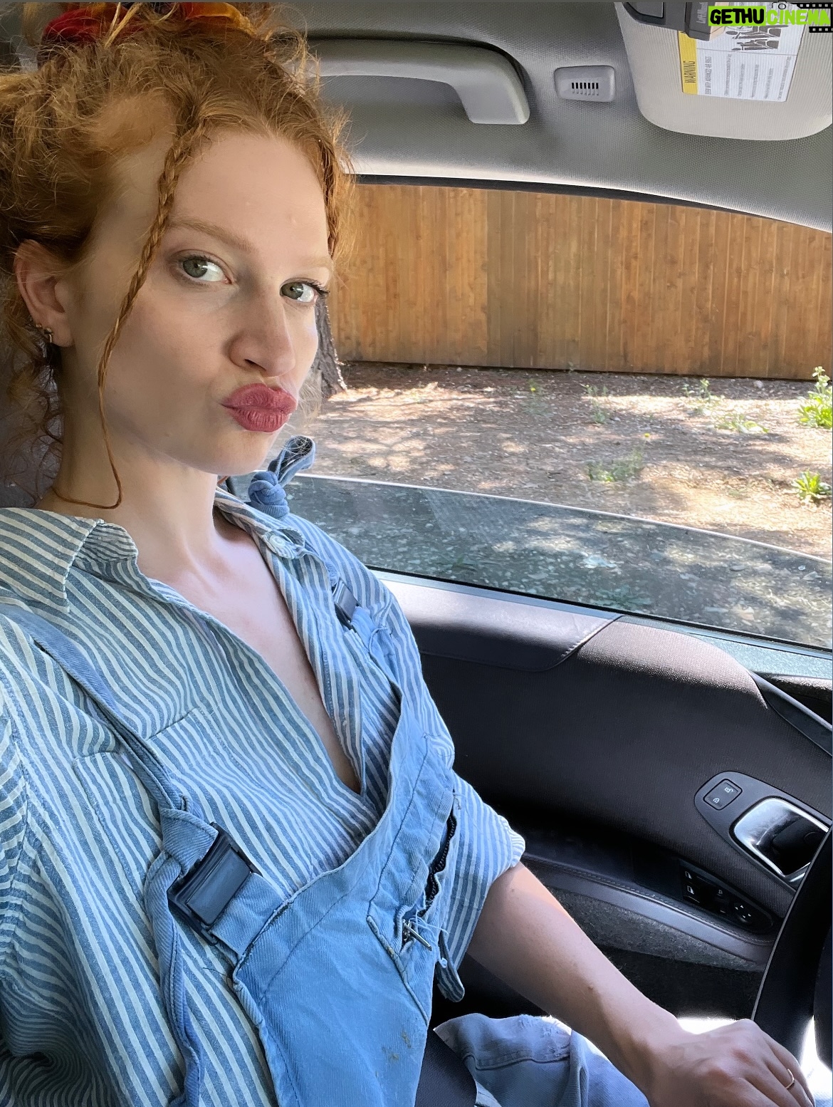 Sarah Hay - 1.7K Likes - 💋🐕🦺🐾🌭🥹