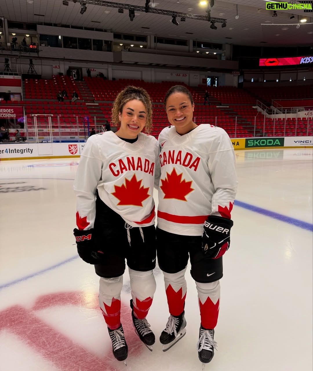 Sarah Nurse - 14.5K Likes - hits different 🧬 #WomensWorlds