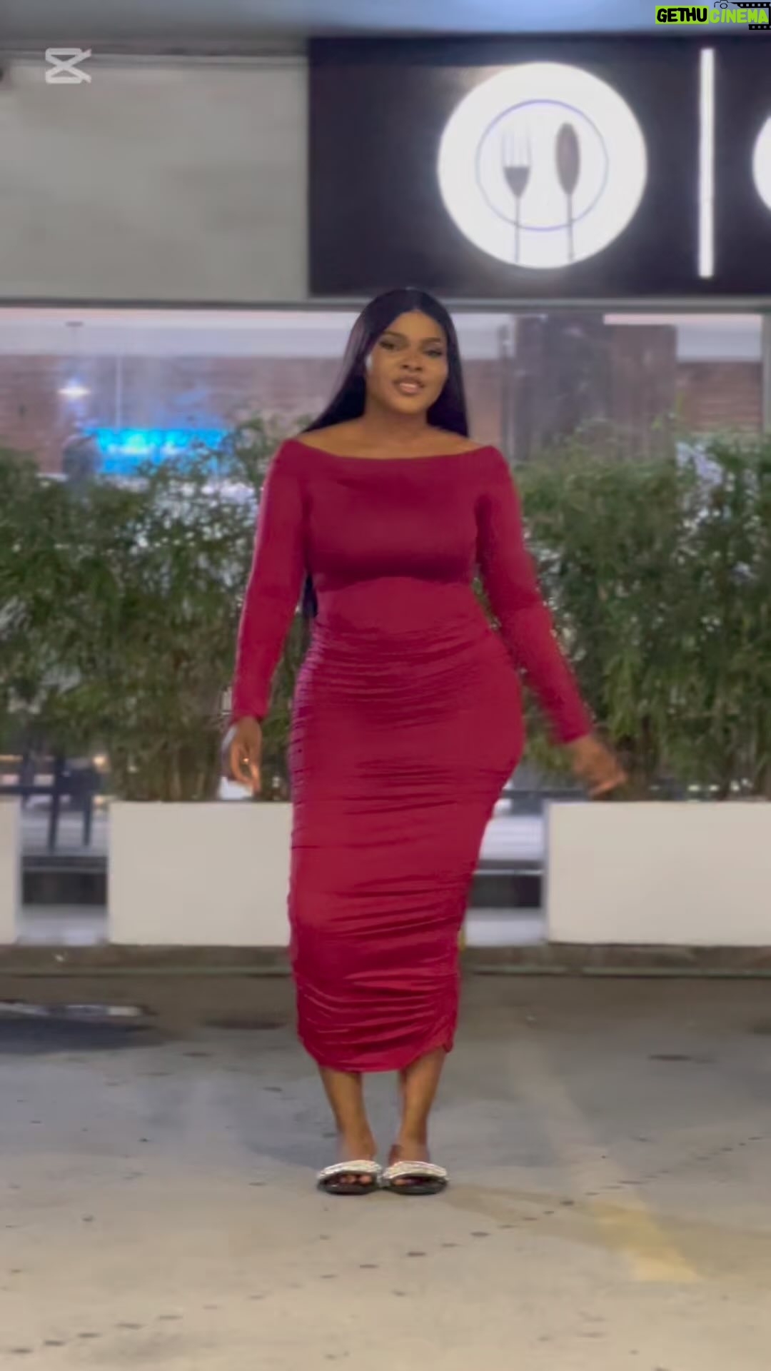 Sarian Martin - 3 Likes - As an actor , there is no breathing space for you on set to even do anything.
Please go and watch my movie ooo.
Movie title : Heart of a lover
Showing on : Sarian Martin TV.
I’ll pick a winner soon …. Watch carefully o