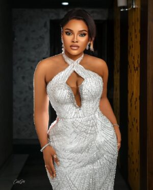 Sarian Martin Instagram - Growing up , I was taught to only respond to good energy and reciprocate it. Will forever be a sweet girl and protect my space with happiness and good vibes.

If you love me , just know that I love you too already 🥰🥰

My beautiful dress was made by @houseofama

Makeup @austas_place
Hair stylist @emagreatculture
Photographer @Coded_shots_photography