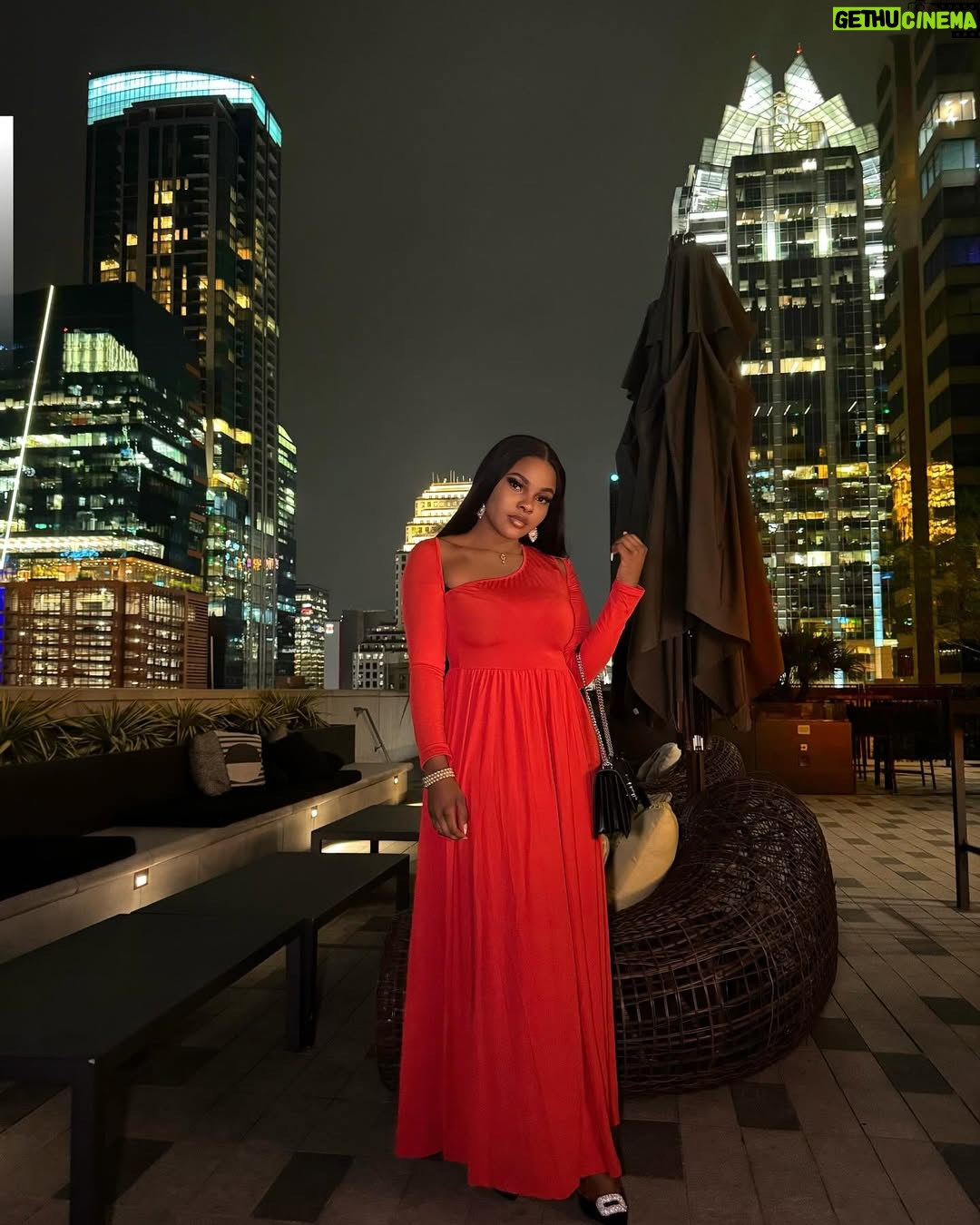 Sarian Martin - 3 Likes - It’s a new Era for me, more love , more family ,more rest and more bangers for you all.
It’s me time#
Lady in Red 🥰🥺
#decentgirl