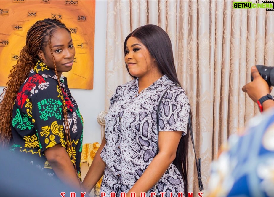 Sarian Martin - 3 Likes - Have you ever seen John ekanem , bolaji ogunmola and Sarian Martin in one movie. Wait no more.
5pm today on Sarian Martin TV. Dinner is about to be served.
This evening (Sunday 6 April 2025)