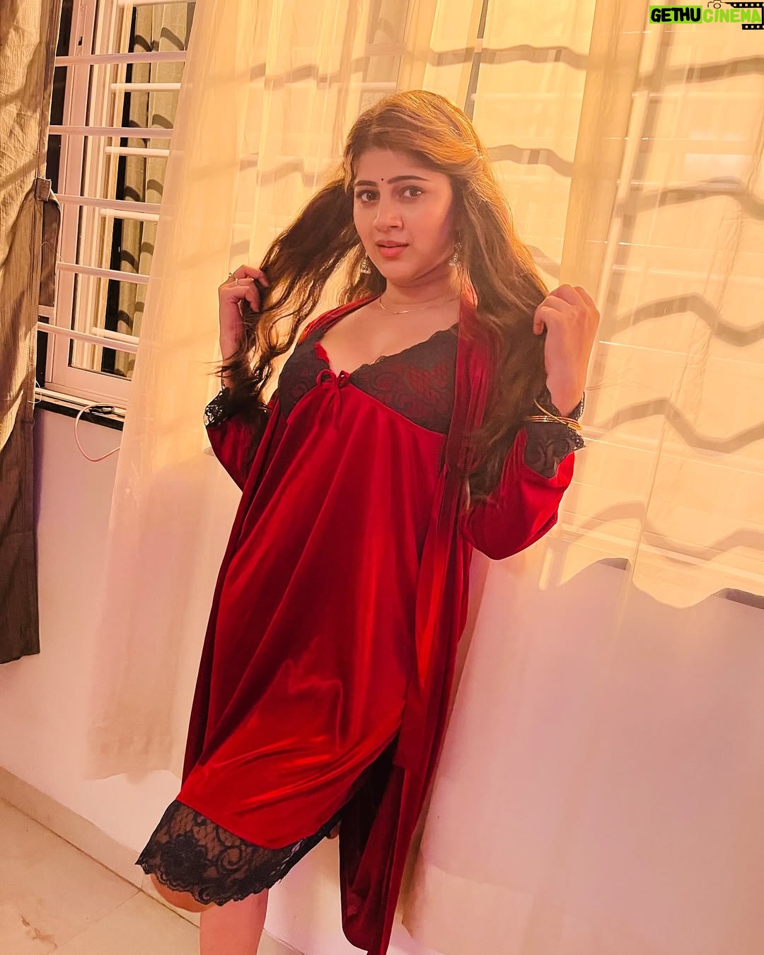 Sarika Salunkhe - 52.7K Likes - Red❤️