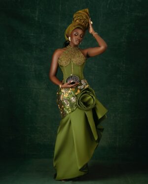 Scarlet Gomez Instagram - #jp2025 

Styled @by_mickeycreates 💐
Dress @rosieyoung_official
Photo @praizikechukwu
Makeup @maftysignature
Hairstylist @damz_hairmpire
Hair @Jaylakayluxehair
Handfan @ugee.signature
