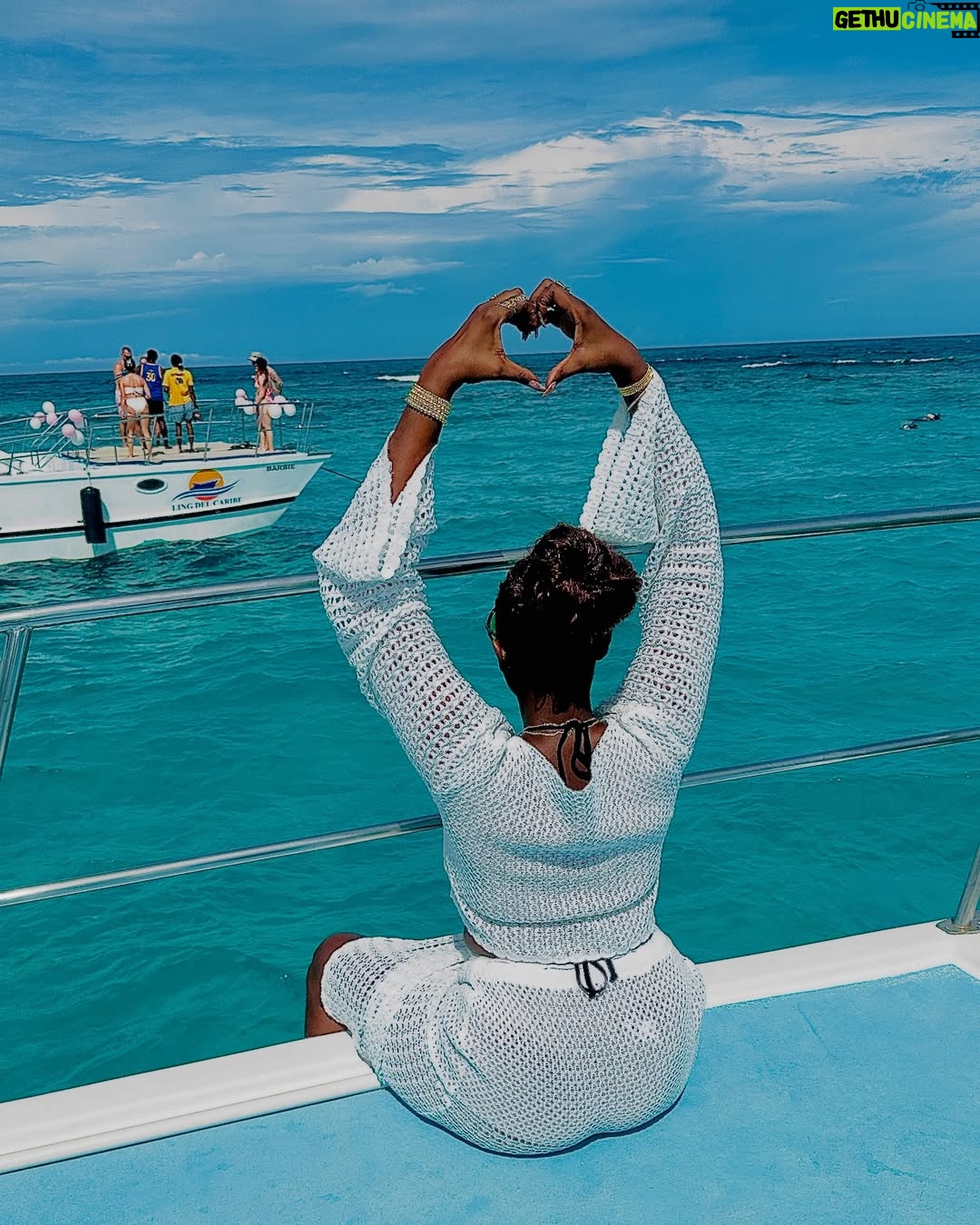 Scarlet Gomez - 31.5K Likes - My skin was made for the Dominican sun š
#explore