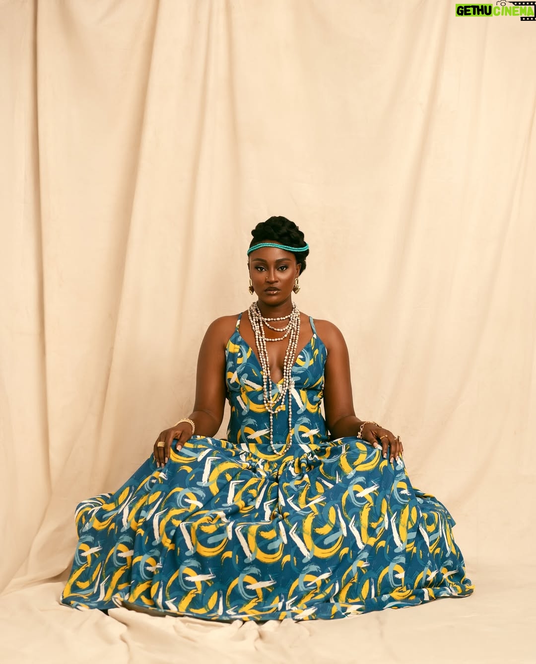 Scarlet Gomez - 15K Likes - #WCW
The Women of āINSIDE LIFEā on @shockng
āInside Lifeā is still the No 1 TV Show on Netflix š Must Watch!
Hair: @Hairbyriches
Dresses: @bod.ng
Makeup: @proteusvanity
Photography: @dan_torey
BTS: @vousfilm