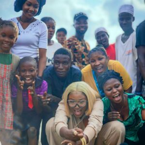 Scarlet Gomez Instagram - Day out with the fans of #WuraShowmax 💃 

Wura S3 premieres tomorrow on @showmaxnaija