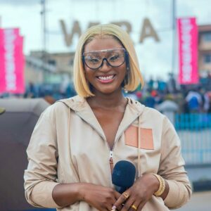 Scarlet Gomez Instagram - Day out with the fans of #WuraShowmax 💃 

Wura S3 premieres tomorrow on @showmaxnaija