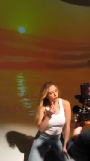 Scarlett Johansson Instagram - ❤️❤️❤️ #scarlettjohansson @theoutset #theoutset #thestartofyou #makeup #skincare