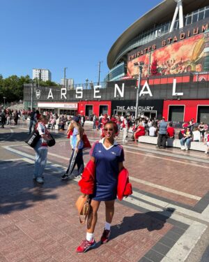 Scarlette Douglas Instagram - Thank you @ilmakiage @halpernlondon_beauty @halpernlondon for having me at the game today! 4-3 to @arsenalwfc against @manutdwomen and even though it was close, it was a great game and a well deserved win! Next up, Champions League Final 🤞🏾