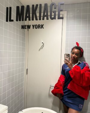 Scarlette Douglas Instagram - Thank you @ilmakiage @halpernlondon_beauty @halpernlondon for having me at the game today! 4-3 to @arsenalwfc against @manutdwomen and even though it was close, it was a great game and a well deserved win! Next up, Champions League Final 🤞🏾