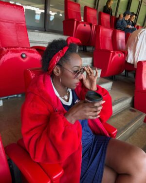 Scarlette Douglas Instagram - Thank you @ilmakiage @halpernlondon_beauty @halpernlondon for having me at the game today! 4-3 to @arsenalwfc against @manutdwomen and even though it was close, it was a great game and a well deserved win! Next up, Champions League Final 🤞🏾