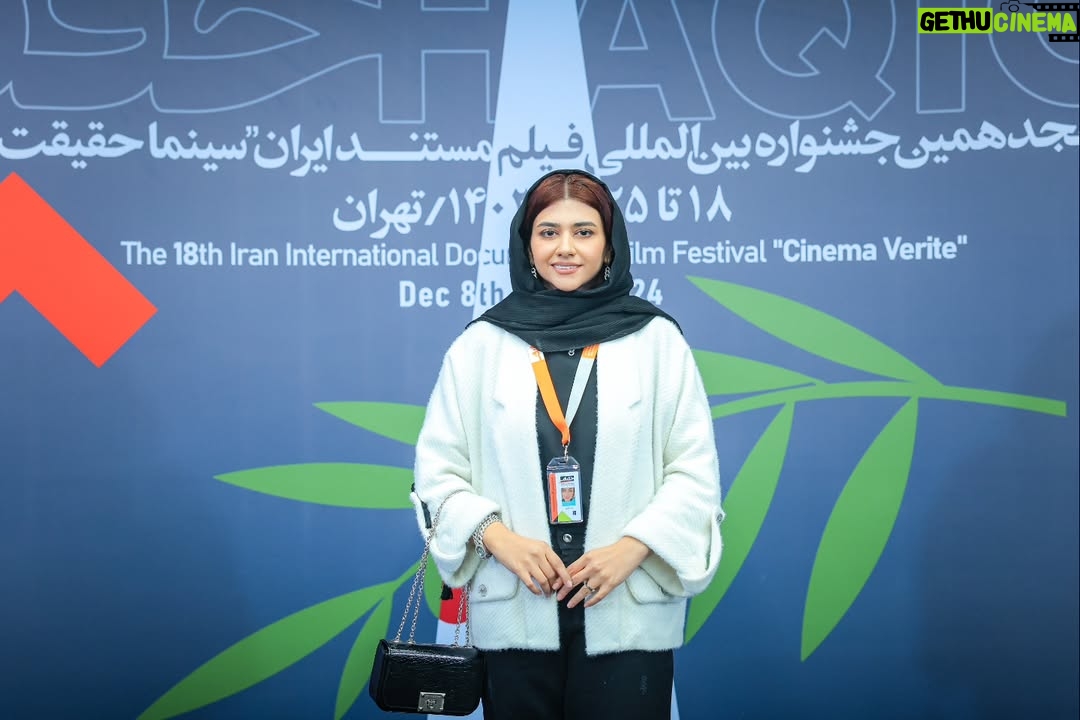 Serna Amini - 155.8K Likes - بماند به یادگار از دومین اکران 《بچه سوم》 در جشنواره "سینما حقیقت"
فیلم مستند 《بچه سوم 》 به نویسندگی و کارگردانی سرنا امینی ، در هجدهمین دوره جشنواره سینما حقیقت به نمایش در آمد ، و در دو بخش بهترین کارگردانی فیلم مستند کوتاه و بهترین تدوین نامزد دریافت جایزه شد ، ممنونم از همه ی عزیزانی که با حضور و محبتشون همراهی کردن ، و خداروشکر که این مستند تونست به دل مخاطبین بشینه ✨️❤️
به امید اکران این فیلم به زودی در 《مشهد》
📷✨️👉 @masoud.shahrestani
@amin__shahrii
@hosseinsoleimani
@aghainasser
@ghorban_mohamadpour
@rezatavakoliofficial
@mostafa.faraji47
@mohammadkart
@asghar.hashemi
@yazdan_kazemi
@masoome_mohammadpour
@alishadman
@nasermamdooh1321
@jafari.cinema
@selin__amini
@imanraad.h
@mahsa_aghadadi
@afsane_hazrti
@defc.ir
@the_third_child_movie