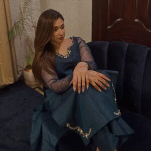 Shameen Khan Instagram - Eid tu phir Eid hai 💞
.
Wearing @hanim__official 
.
#eidlook #eid #eidmubarak #eidmubarak2025 #eidulfitr #eidcollection2025 #hanimofficial #shameenkhan