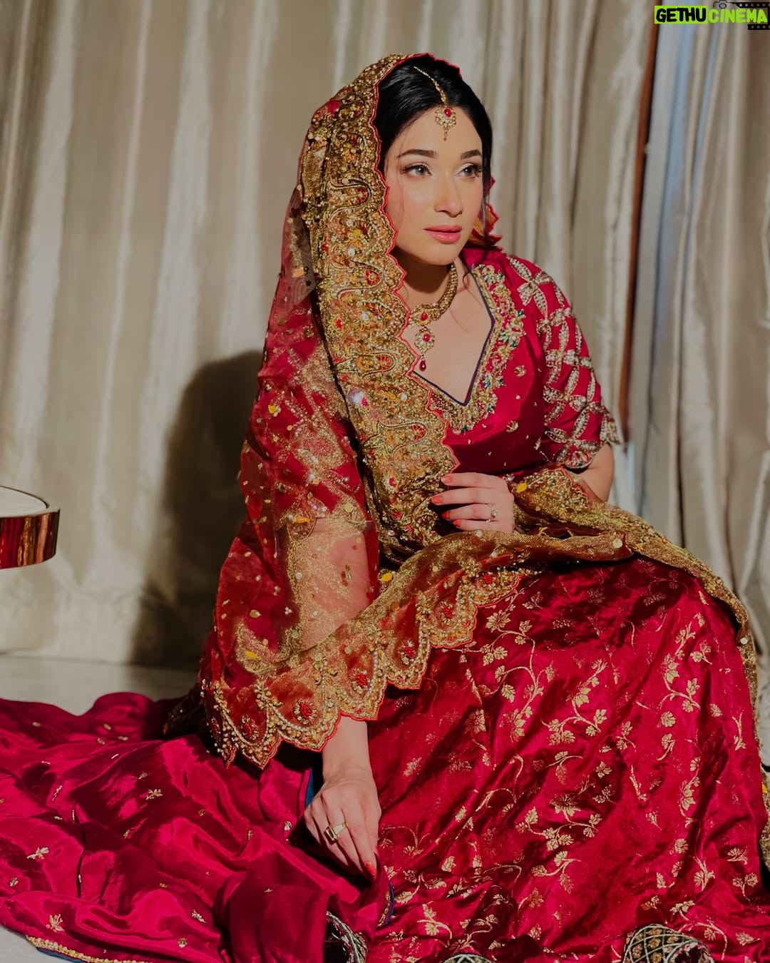 Shameen Khan - 3.2K Likes - ♥️