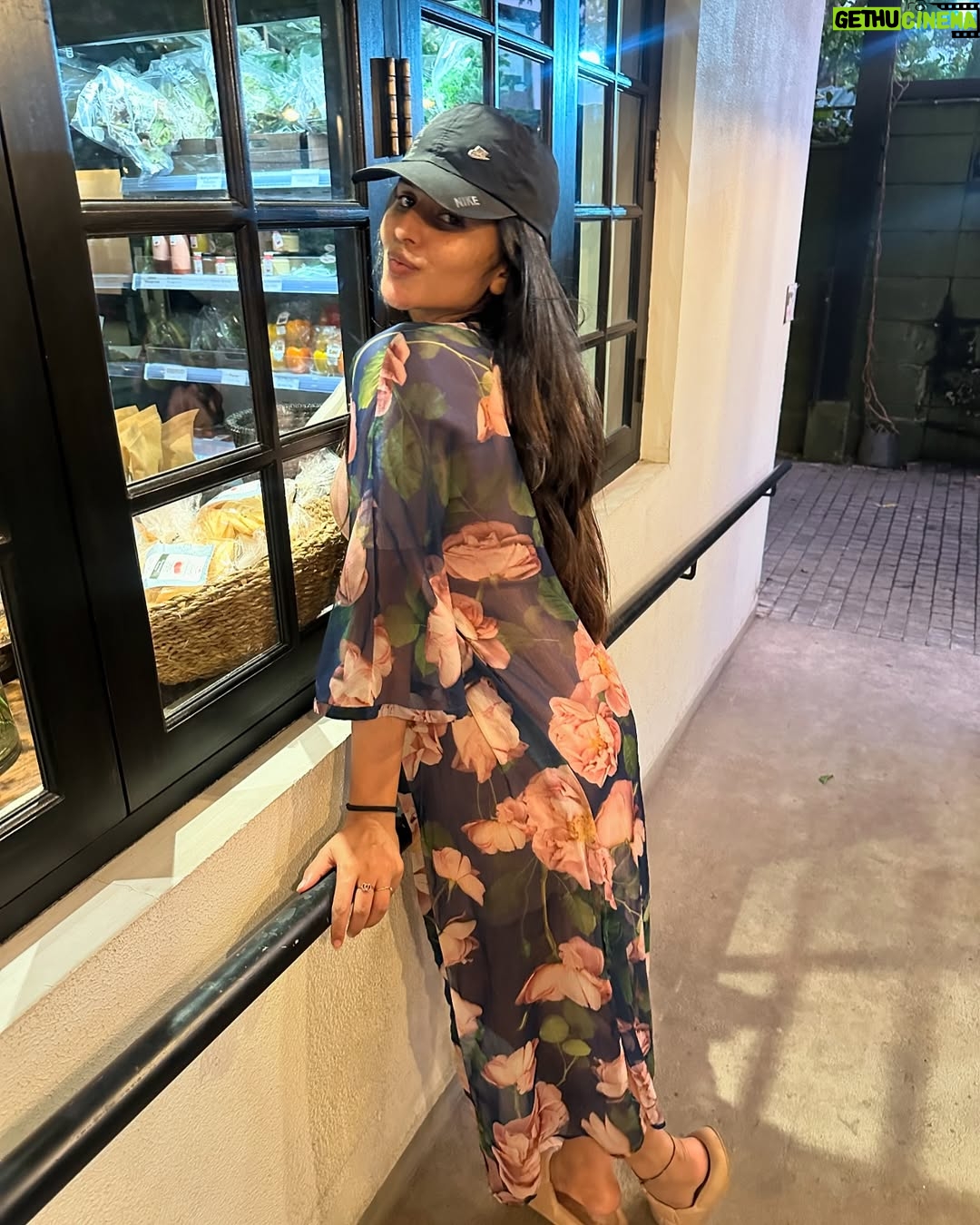 Sharanya - 21.3K Likes - Srilankan diaries 🇱🇰
Pc @sharanshetty8088
#srilanka #lanka #sharanyashetty #travel #indian #indiantravellors #wanderlust #exploretheworld #traveldairies #adventureawaits #travelindia