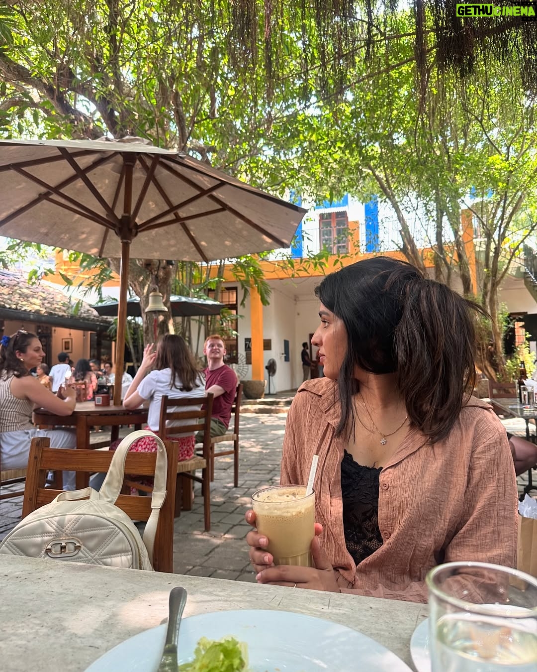 Sharanya - 21.3K Likes - Srilankan diaries 🇱🇰
Pc @sharanshetty8088
#srilanka #lanka #sharanyashetty #travel #indian #indiantravellors #wanderlust #exploretheworld #traveldairies #adventureawaits #travelindia