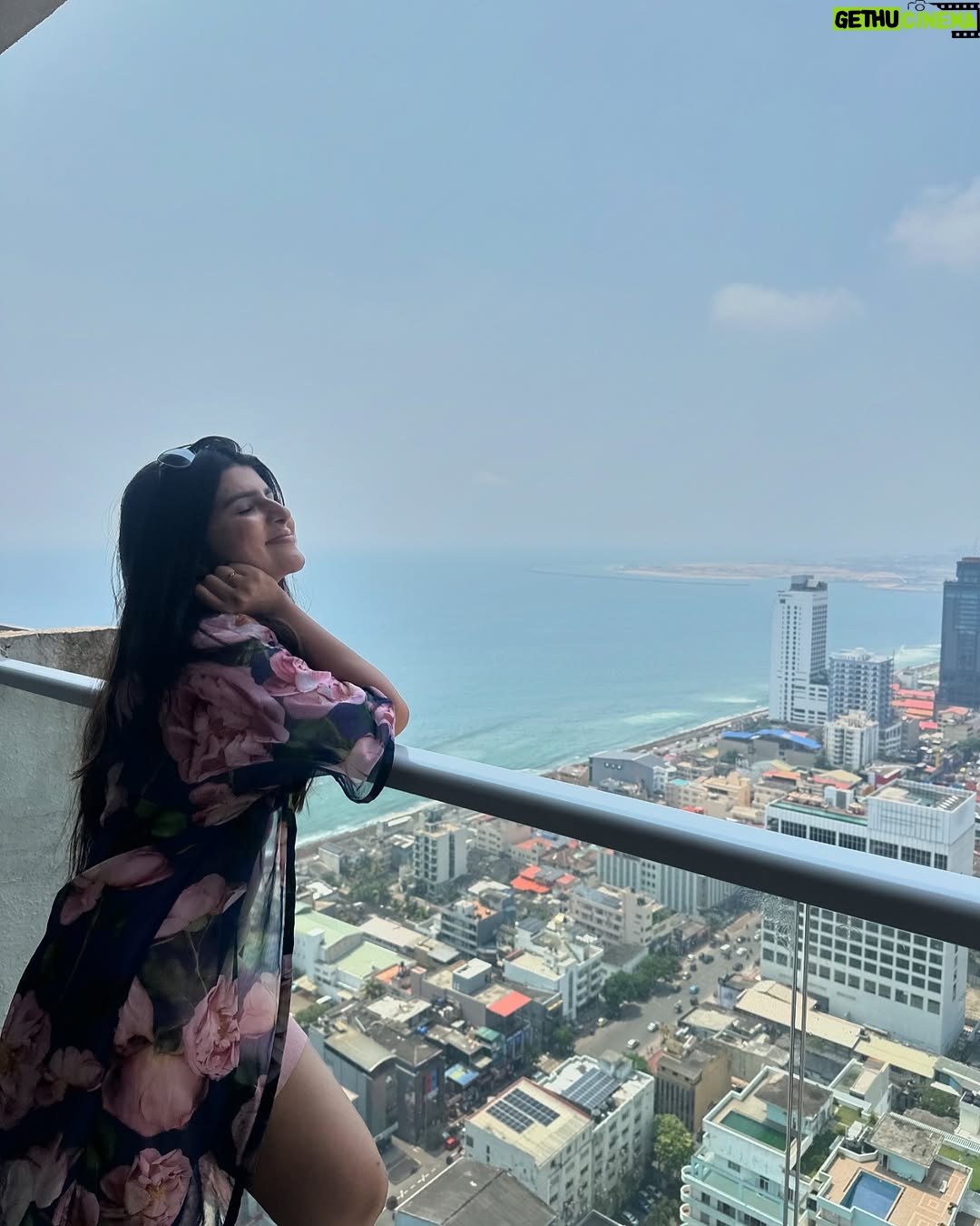 Sharanya - 21.3K Likes - Srilankan diaries 🇱🇰
Pc @sharanshetty8088
#srilanka #lanka #sharanyashetty #travel #indian #indiantravellors #wanderlust #exploretheworld #traveldairies #adventureawaits #travelindia