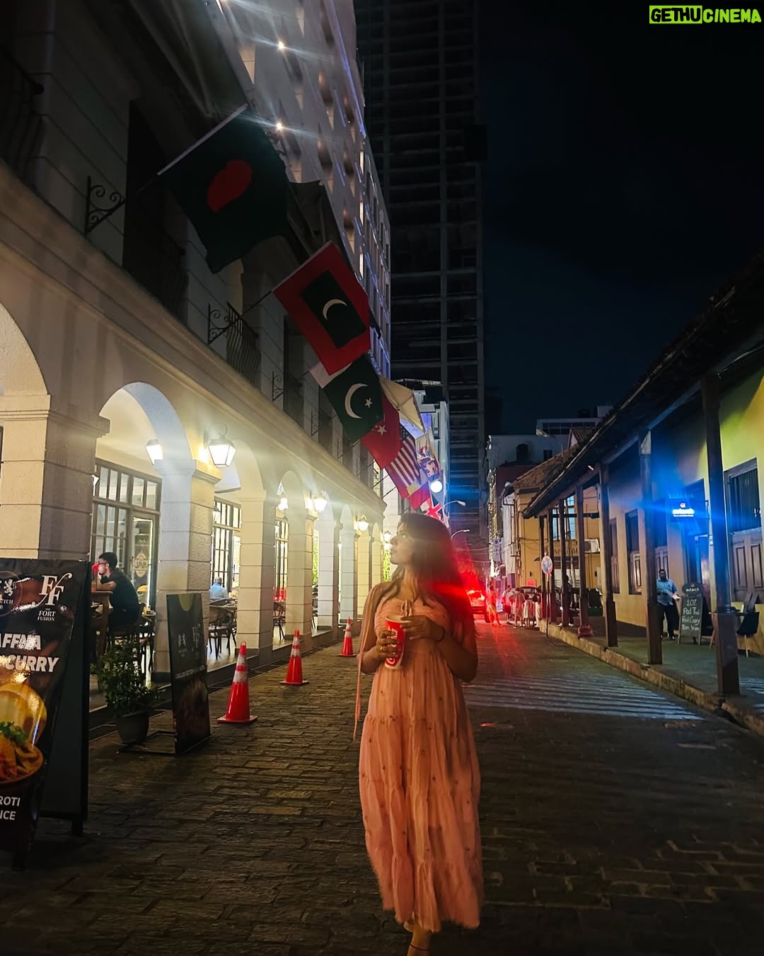 Sharanya - 21.3K Likes - Srilankan diaries 🇱🇰
Pc @sharanshetty8088
#srilanka #lanka #sharanyashetty #travel #indian #indiantravellors #wanderlust #exploretheworld #traveldairies #adventureawaits #travelindia