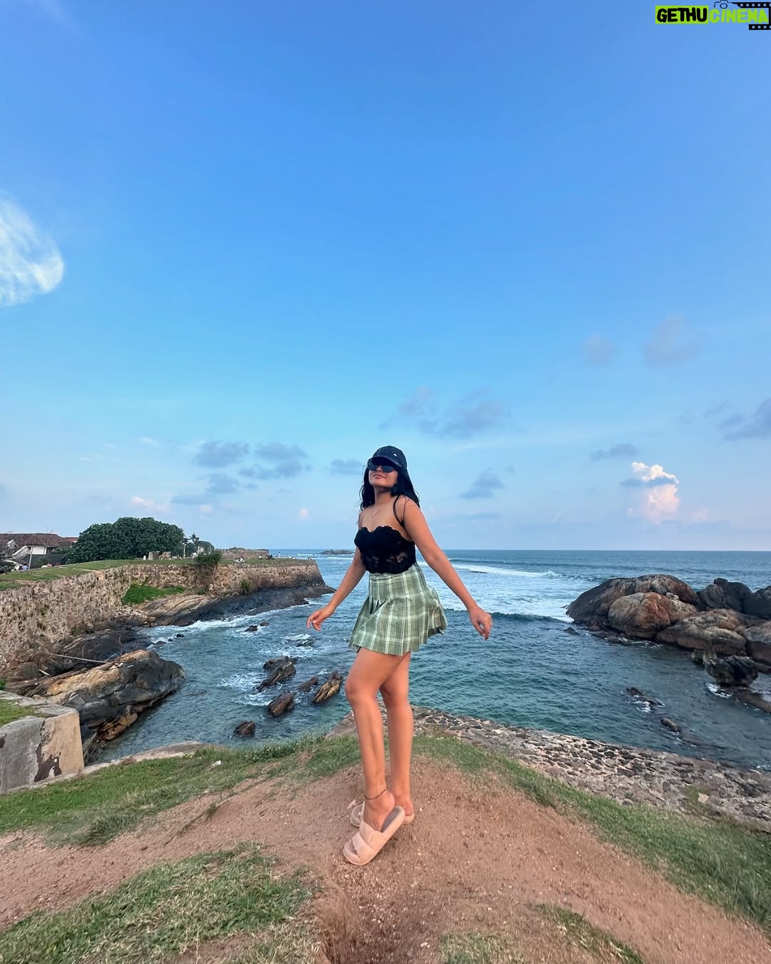 Sharanya - 23.1K Likes - 🎵😍😍
Pc @sharanshetty8088
#travel #olddutchfort #elle #srilanka #chaleya #sharanyashetty #travel