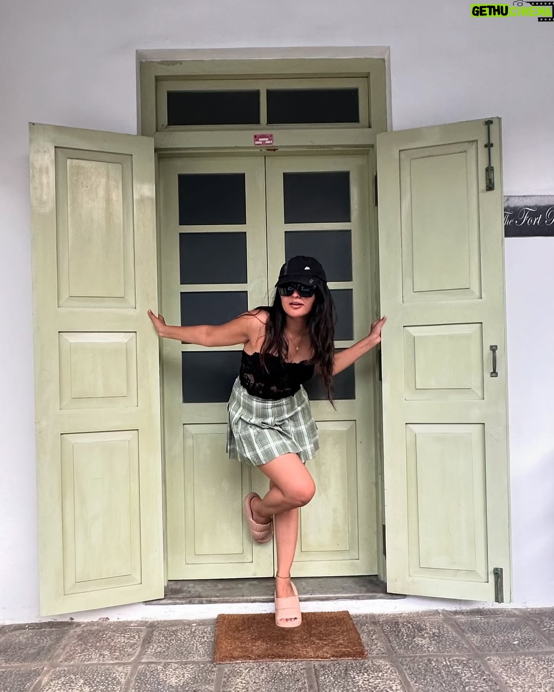 Sharanya - 23.1K Likes - 🎵😍😍
Pc @sharanshetty8088
#travel #olddutchfort #elle #srilanka #chaleya #sharanyashetty #travel