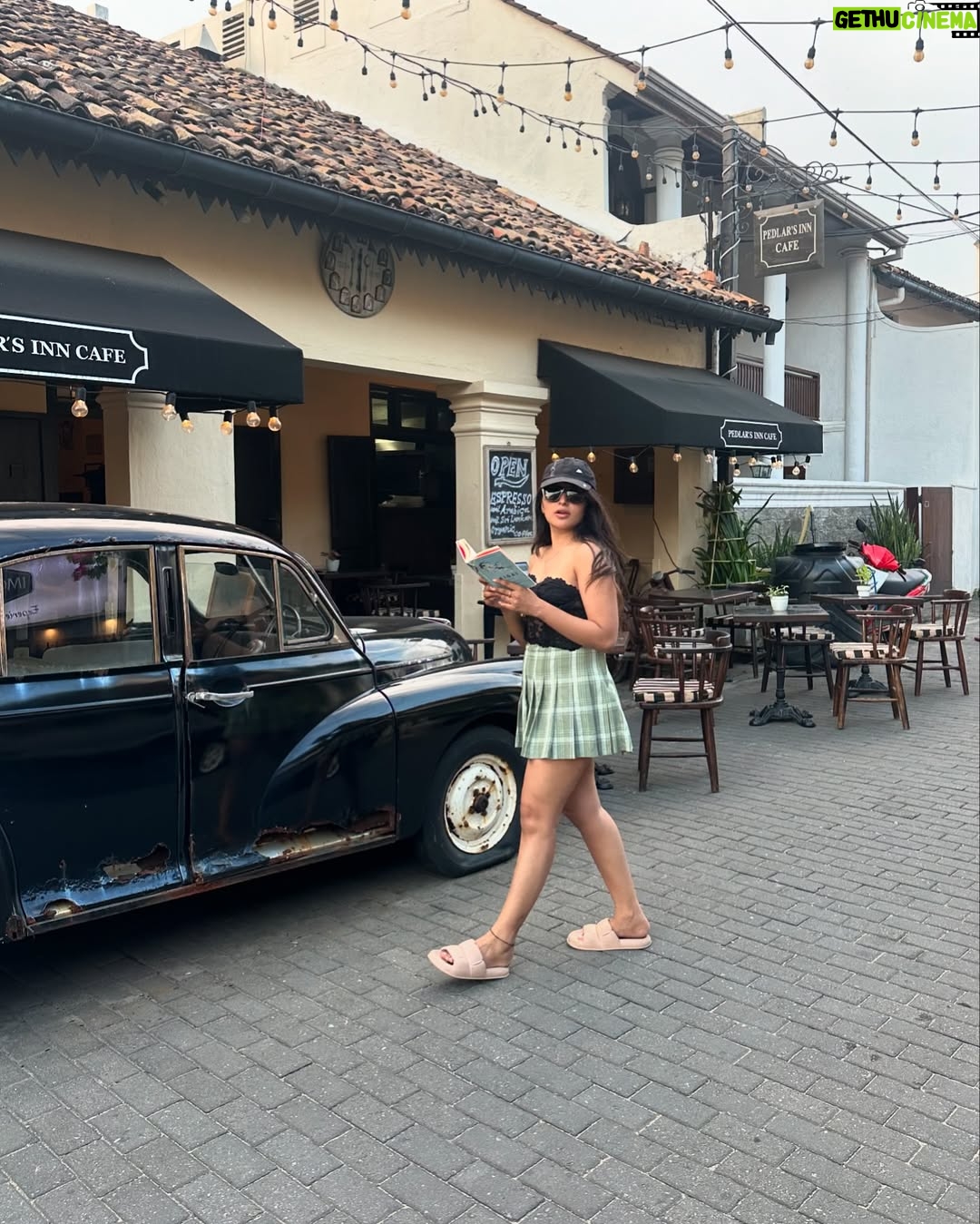 Sharanya - 23.1K Likes - 🎵😍😍
Pc @sharanshetty8088
#travel #olddutchfort #elle #srilanka #chaleya #sharanyashetty #travel