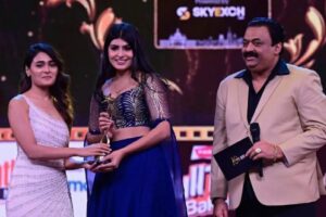 Sharanya Instagram - Extremely Overwhelmed with this honour of getting my first award!
*Best Debutant Actress in a Leading role * 

Gratitude to my team of 1980, 
Starting from the Director @rajkiran_joseph  and @priyanka_upendra mam and producer poojashree mam 

Embarking upon this journey, hope I have a beautiful future in this beautiful industry. 
Marking this award as just a beginning, hopefully way more to go !♥️✨

Love the fans offline and online (InstaFam) for supporting me right from the start, having faith that you’d be there along to support and bless me in my future projects as well.

Thank you so much for this honour @siima , really grateful! ☺️

ನನ್ನ ಮೊದಲ ಸೈಮಾ ಪ್ರಶಸ್ತಿಯನ್ನು ಸ್ವೀಕರಿಸುವ ಮೂಲಕ ತುಂಬಾ ಉತ್ಸುಕನಾಗಿದ್ದೇನೆ

ನಿರ್ದೇಶಕ ಕಿರಣ್ ಮತ್ತು ಪ್ರಿಯಾಂಕಾ ಮಾಮ್‌ನಿಂದ ಪ್ರಾರಂಭಿಸಿ 1980 ರ ನನ್ನ ತಂಡಕ್ಕೆ ಕೃತಜ್ಞತೆಗಳು
 ಈ ಸುಂದರ ಉದ್ಯಮದಲ್ಲಿ ನನಗೆ ಸುಂದರವಾದ ಭವಿಷ್ಯವಿದೆ ಎಂದು ಭಾವಸಿ ಈ ಪ್ರಯಾಣವನ್ನು ಪ್ರರಂಬಿಸುತಿದ್ದೇನೆ.

ಮೊದಲಿನಿಂದಲೂ ನನ್ನನ್ನು ಬೆಂಬಲಿಸಿದ್ದಕ್ಕಾಗಿ ಆಫ್‌ಲೈನ್ ಮತ್ತು ಆನ್‌ಲೈನ್ (InstaFam) ಅಭಿಮಾನಿಗಳಿಗೆ ನನ್ನ ಧನ್ಯವಾದ, ನನ್ನ ಮುಂದಿನ ಯೋಜನೆಗಳಲ್ಲಿಯೂ ನನ್ನನ್ನು ಬೆಂಬಲಿಸಲು ಮತ್ತು ಆಶೀರ್ವದಿಸಲು ನೀವು ಇರುತ್ತೀರಿ ಎಂಬ ನಂಬಿಕೆಇದೆ

ಈ ಗೌರವಕ್ಕಾಗಿ ತುಂಬಾ ಧನ್ಯವಾದಗಳು @siima, ನಿಜವಾಗಿಯೂ ನಾನು ಕೃತಜ್ಞ! ☺️

#siima #siima2022 #bestdebutantactress #sharanyashetty #movies #awards