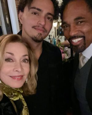 Sharon Lawrence Instagram - “Hello YOU!”A few snaps of our @iamatheatre Immersive Theater Gala celebrating our love of Los Angeles and new plays! So moved by the artist and advocates for our merry band of players ! Come see  our next production the dark Comedy #TRAUMAPLAY May 22-June 2nd. Tkt at @iamatheatre & bio. More love to come:) 
#iamatheatre 
#livetheatre